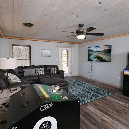 Rocky Top Lodge ガトリンバーグ エクステリア 写真