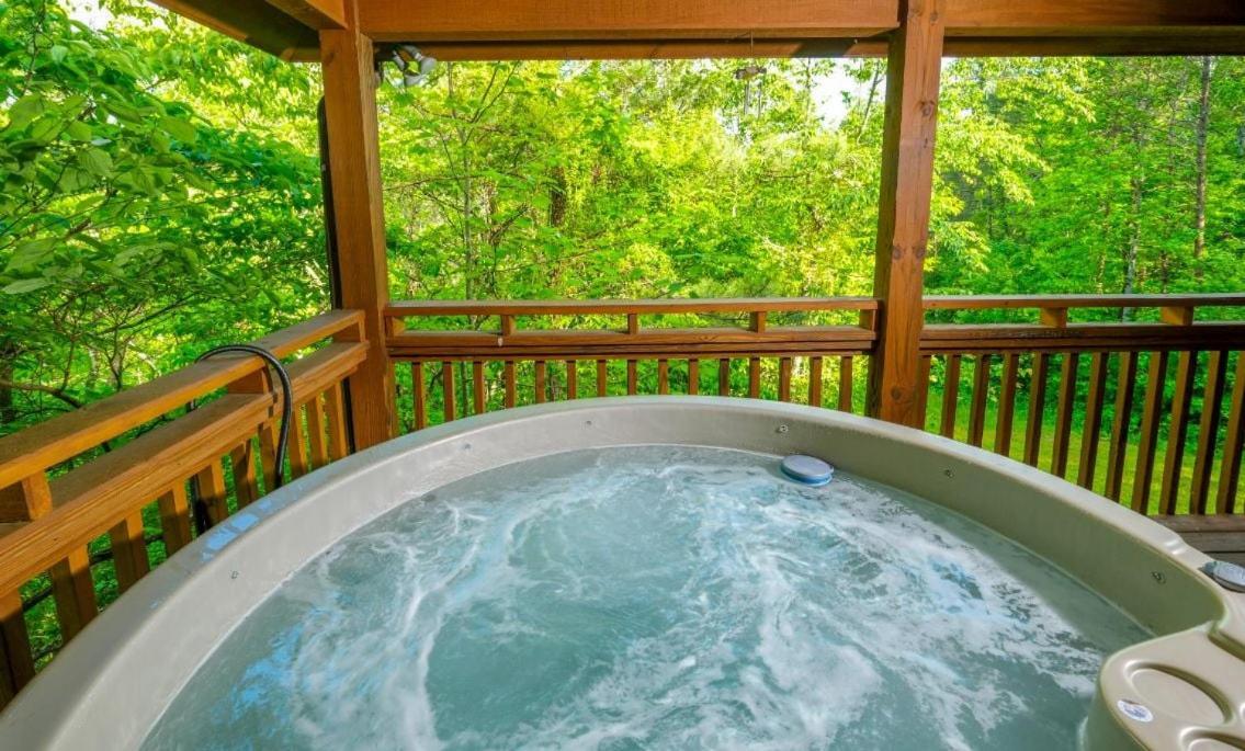 Rocky Top Lodge ガトリンバーグ エクステリア 写真