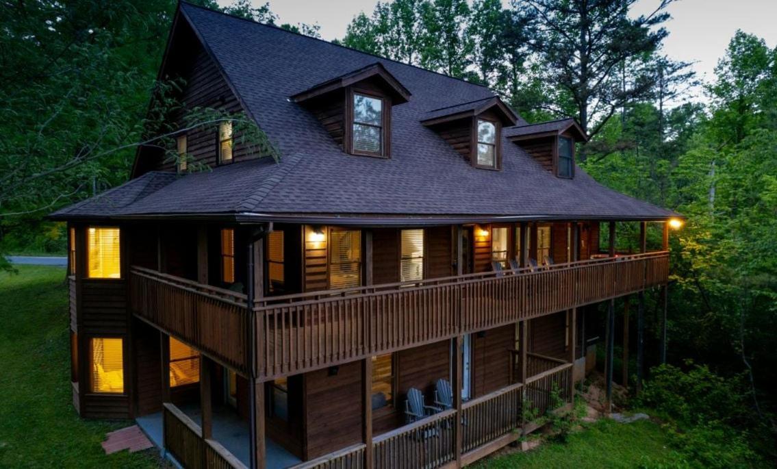 Rocky Top Lodge ガトリンバーグ エクステリア 写真