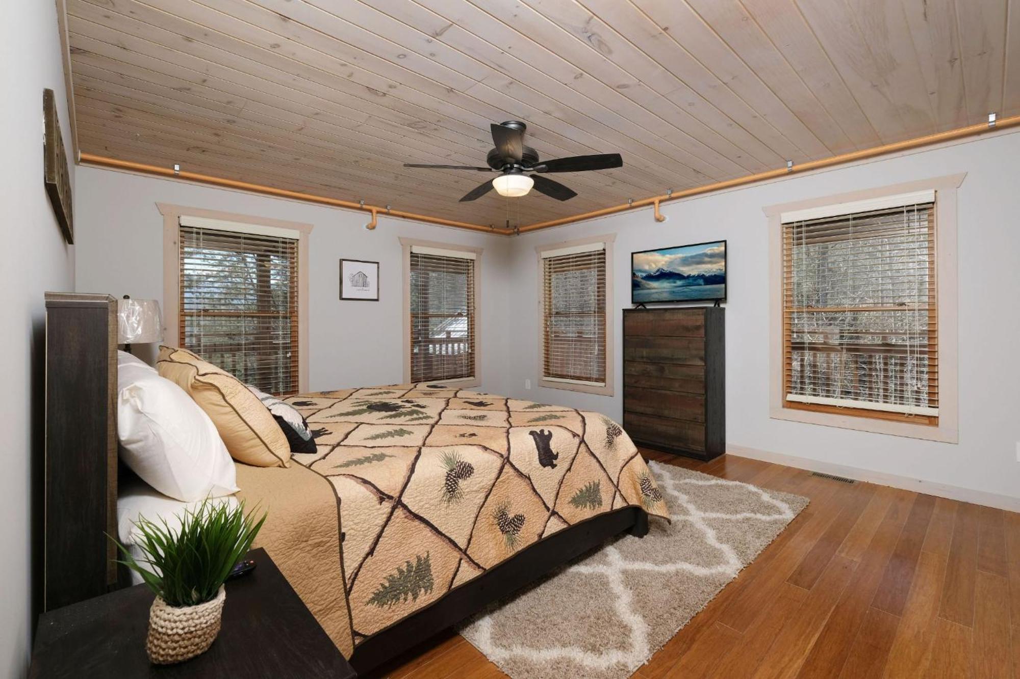 Rocky Top Lodge ガトリンバーグ エクステリア 写真
