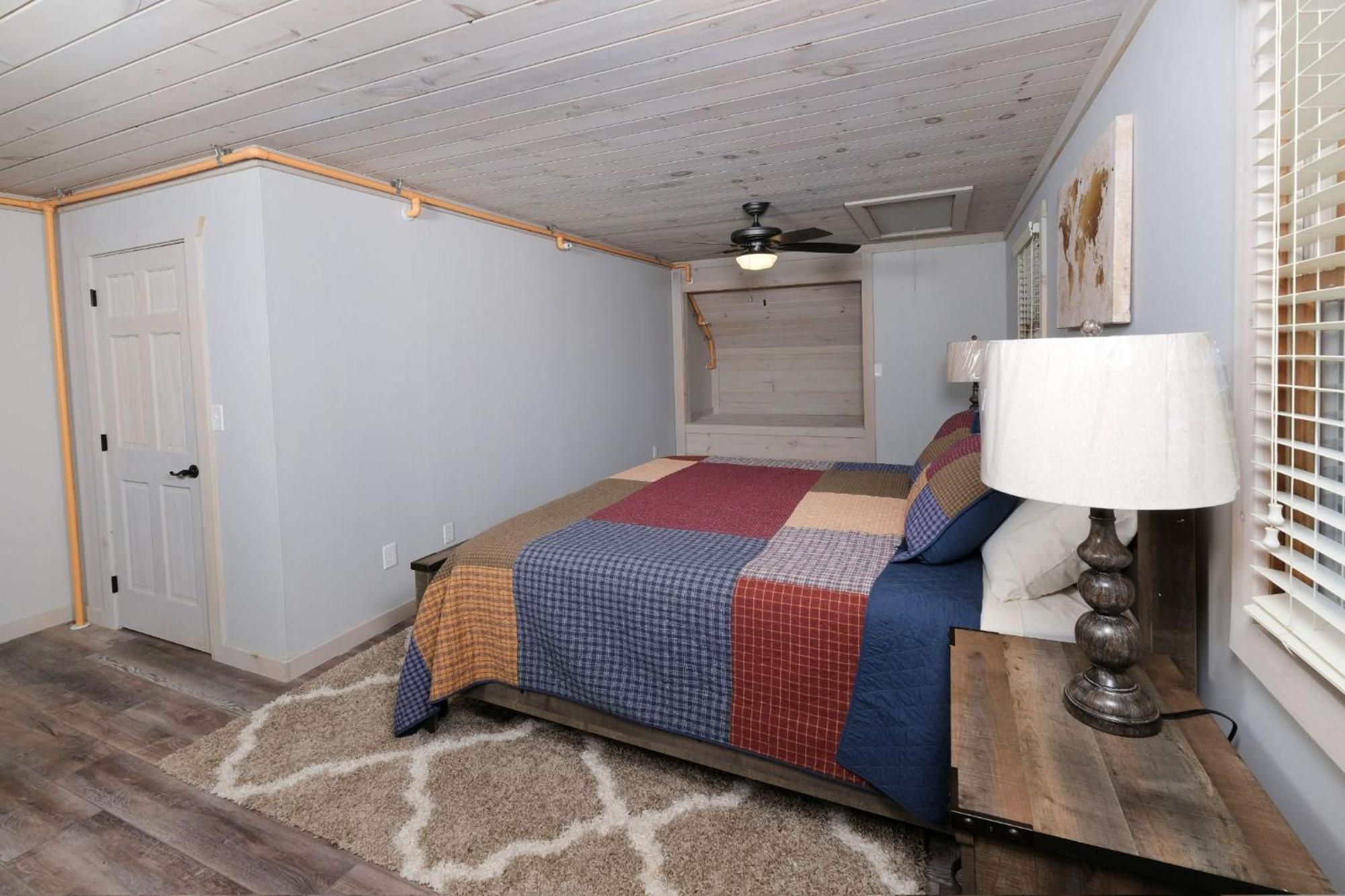 Rocky Top Lodge ガトリンバーグ エクステリア 写真